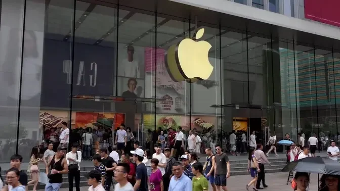 China Orders Apple to Remove Popular Apps