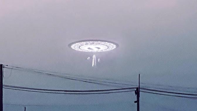 Best UFO sighting 2019: MIND BLOWING footage of alien ship