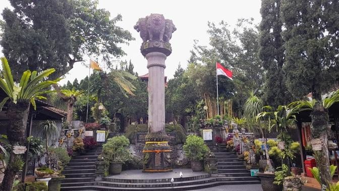 Vihara Dharma Giri - Bali