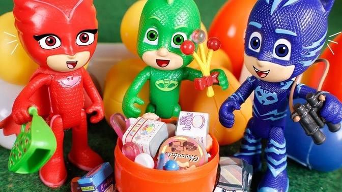 -PJ Masks Toys ⚡ The Pj Masks find some surprise eggs 🎁🎅. | Videos ...