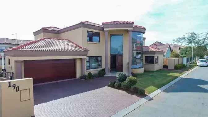 5 Bedroom House for sale in Gauteng | East Rand | Edenvale | Greenstone Hill |