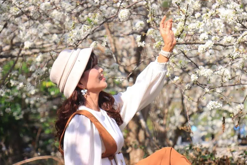 「草坪頭李花秘境」 季節限定白色田園浪漫雪景 /攝影家吳淑珠/模特兒黃櫻花