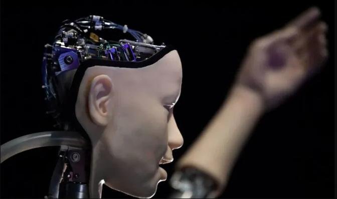 Dehumanizing Tech: New AI System Converts Thoughts Into Text