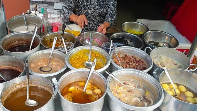7 Vietnamese Style Street Food in Famous Saigon Alley 2022