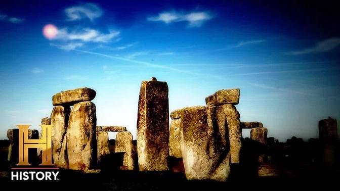 Ancient Aliens： Stonehenge Revealed as UFO Hotspot.