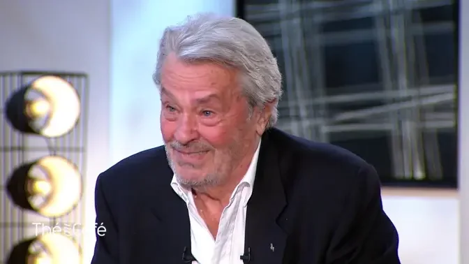 EXTRAIT - Alain Delon parle de sa relation intime avec Simone Signoret - Thé ou Café 24/11/2018