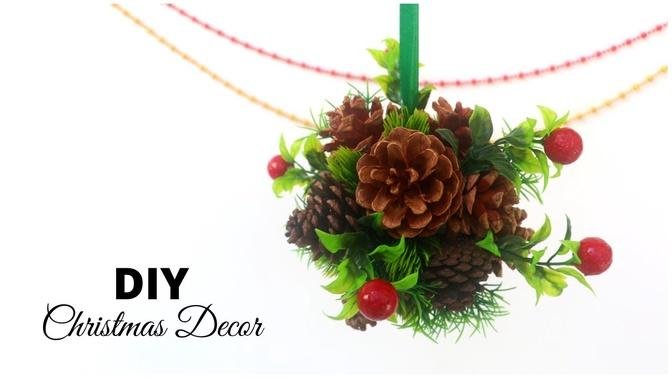 Pine Cone Christmas Decoration Idea