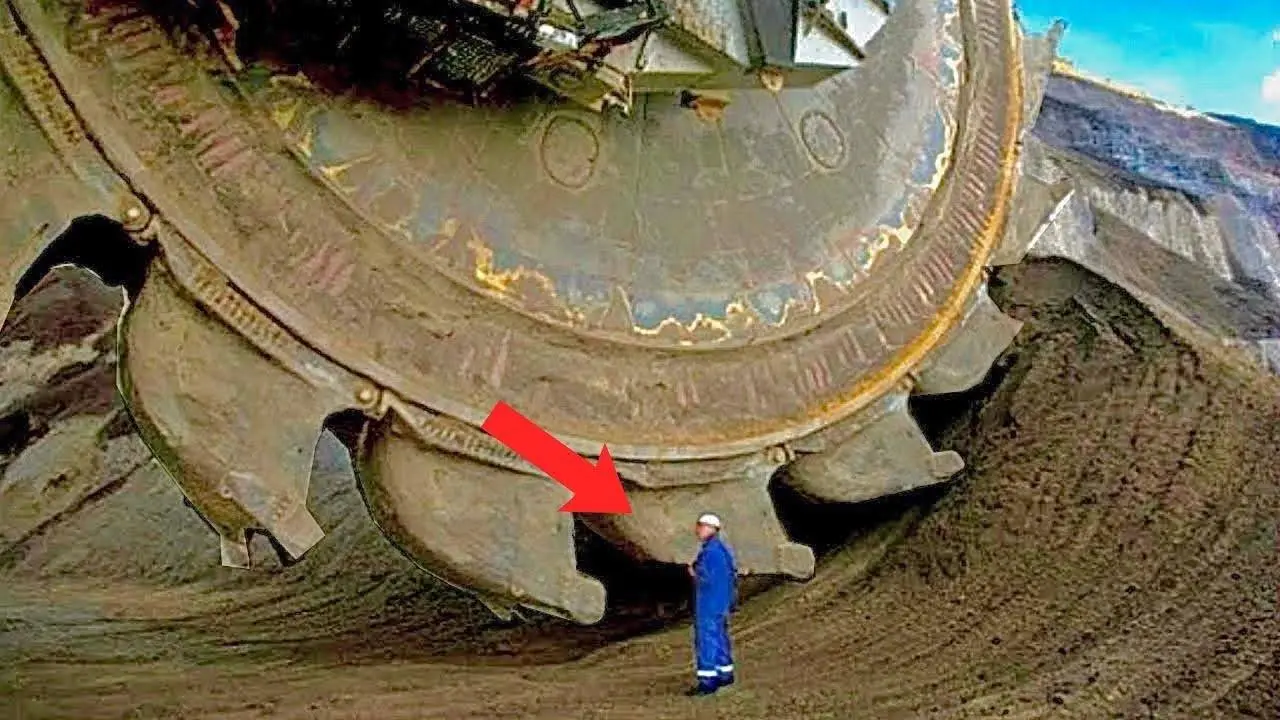 Largest Land Vehicle Ever Made By Humans