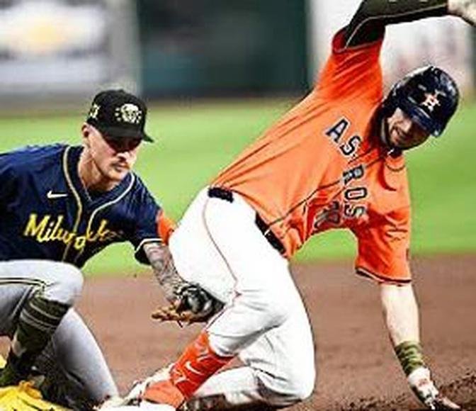 Astros Secure Victory Over Brewers Behind Multi-Run Homers