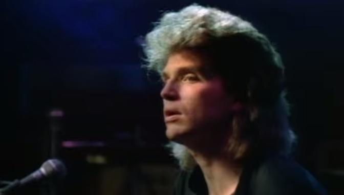 Richard Marx - Right Here Waiting (official Music Video)