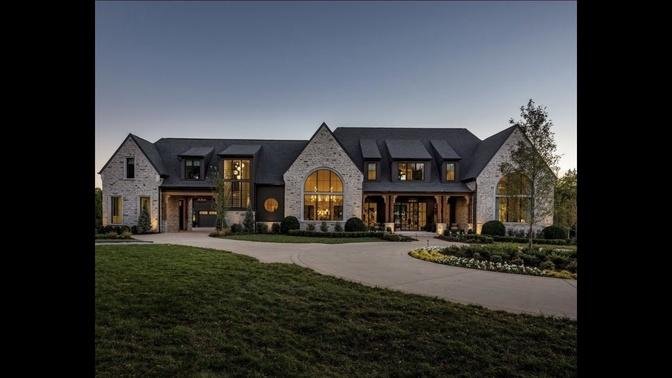 Tour the Winning Home of the 2022 Nashville Parade of Homes!
