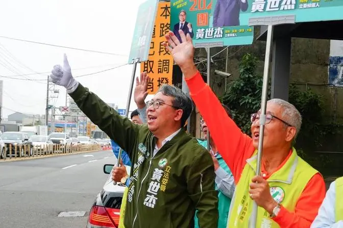 親自來驗收，國2甲大園交流道至台15通車、調撥車道取消後，車流真的順暢很多！  #2024台灣大選