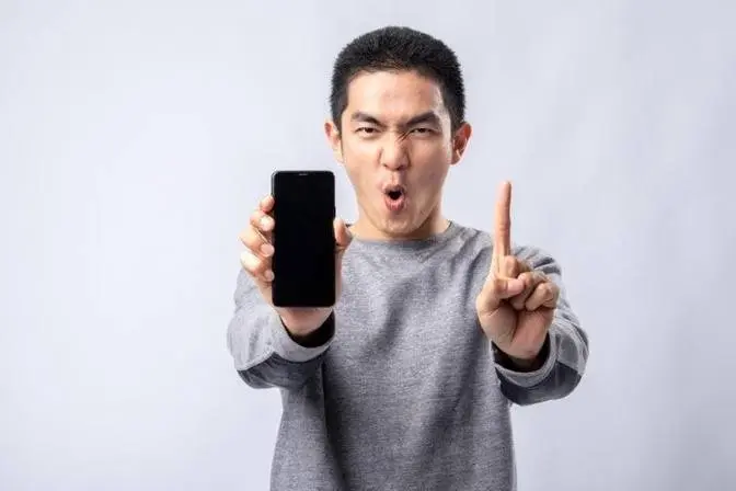 Clearing the Digital Clutter: How a Social Media Cleanse Can Revitalize Your Life