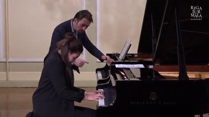 Piano masterclass with Leif Ove Andsnes and student Ilana Lode