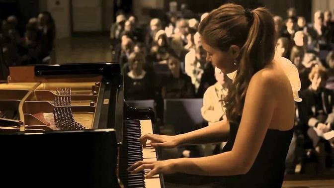 Olga Jegunova - W.A. Mozart: Piano Sonata No 11 in A - Major, K.331 (300i)
