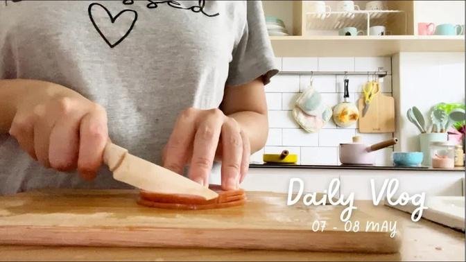 Simple everyday life: Daily vlog - Making kimbap 김밥,  Eat 3 Bowls' Taiwanese Lu Rou Fan 卤肉饭, Waffles