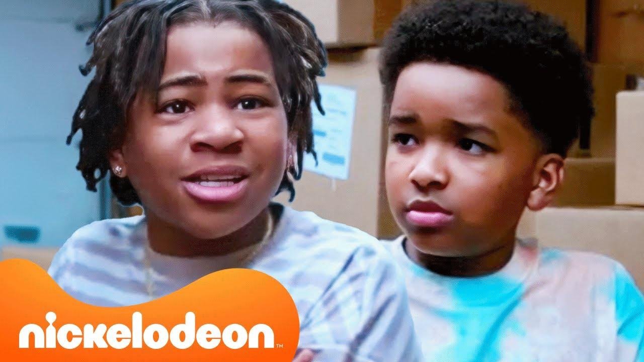 Young Dylan Gets Trapped on Christmas! 🎄 | Full Scene | Young Dylan | Nickelodeon UK