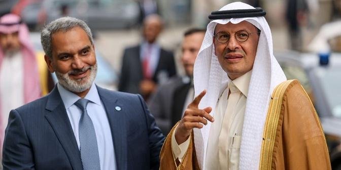 OPEC+ begins meetings that may agree further output cuts
