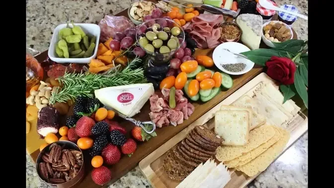 How to create Impressive Cheese and Charcuterie Board!