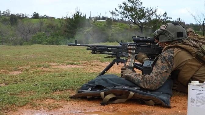 Recon Marines Conduct M240B Live-Fire Range