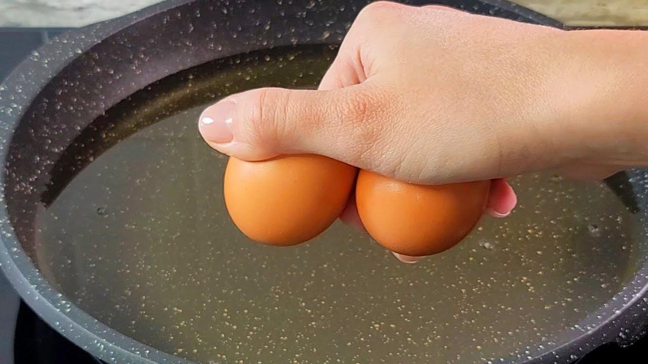 Legen Sie die Eier in eine heiße Pfanne mit Öl ❗️ Das Ergebnis ist faszinierend! plus Bonusvideo
