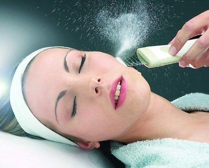Breathing New Life into Your Skincare Routine: Oxygen Facials in Dubai
