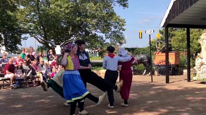 Traditional Dutch Dance